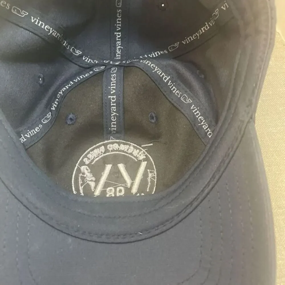 vineyard‎ vines hat new Blue hook and loop closure